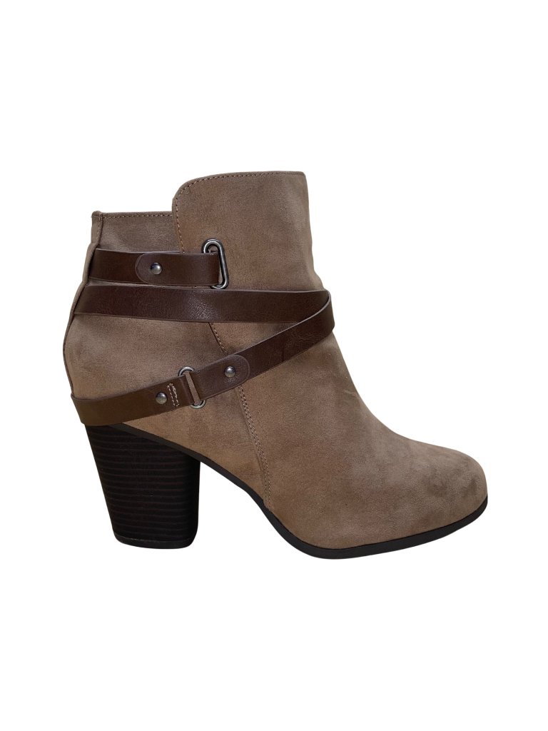 Torrid Women’s Brown Faux Leather Strap Block Heel Ankle Boots Size 11w